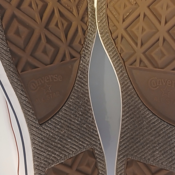 Converse White High-Top Sneakers Style Code M7650 - Picture 13 of 13